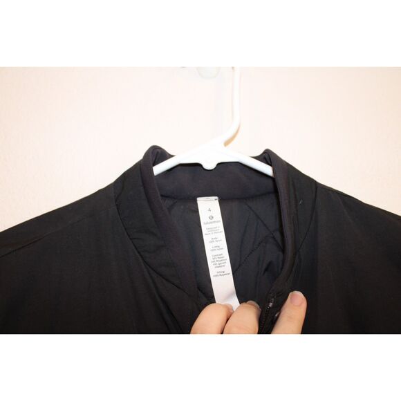 Lululemon size 4 womens down quilted reversible black jacket - Picture 8 of 14